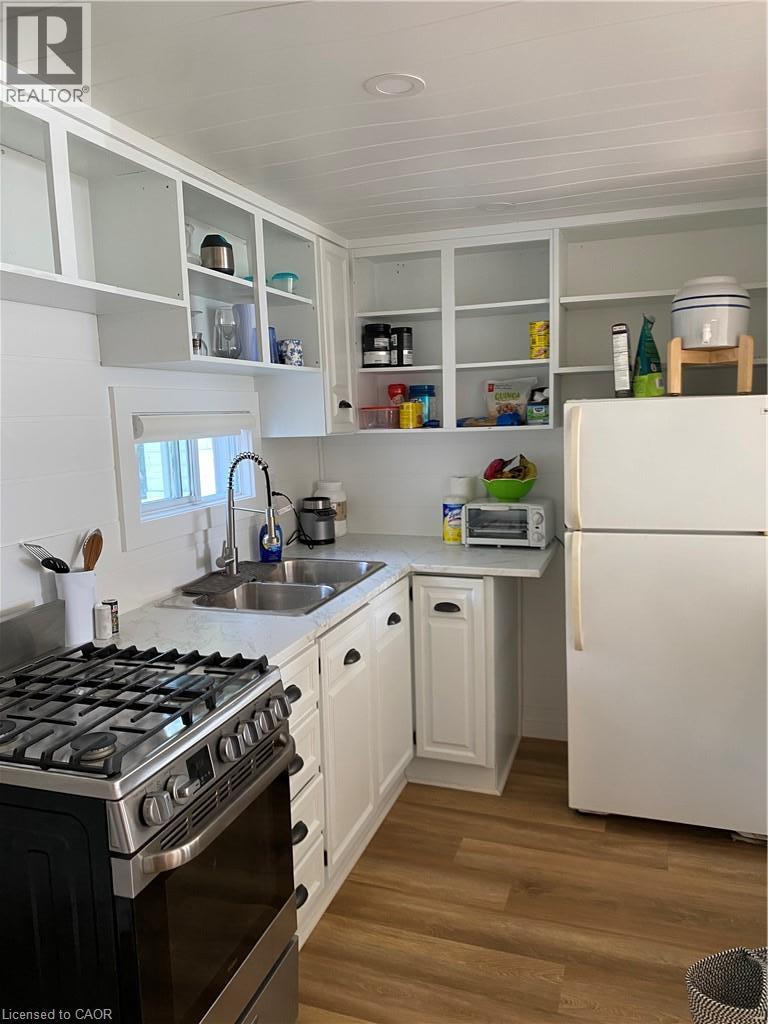 39 Blue Water Parkway Property Photo 16