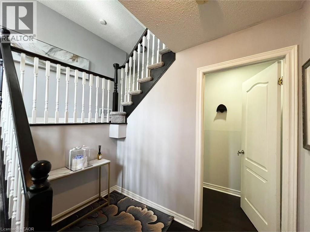 7 Tandem Court Property Photo 31