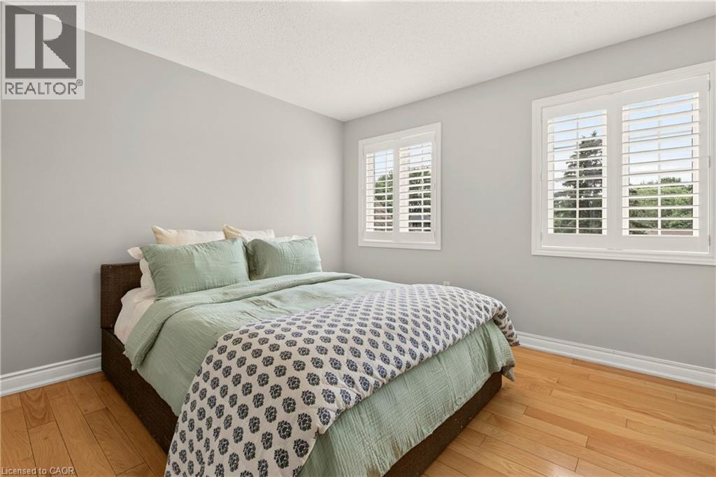 215 Burloak Drive Property Photo 28