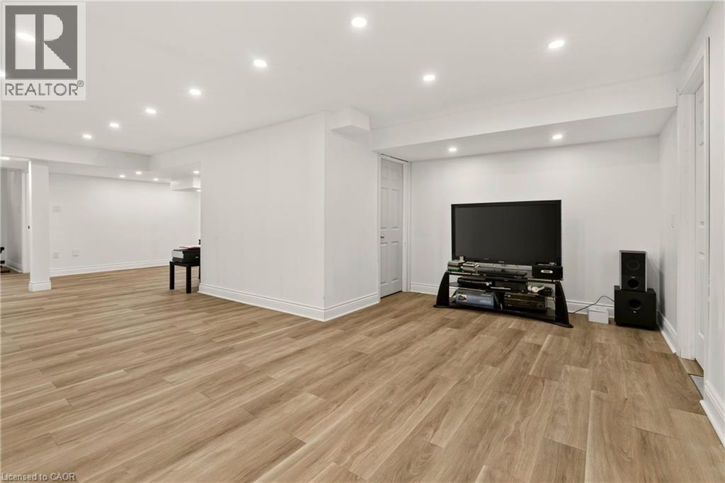 215 Burloak Drive Property Photo 35