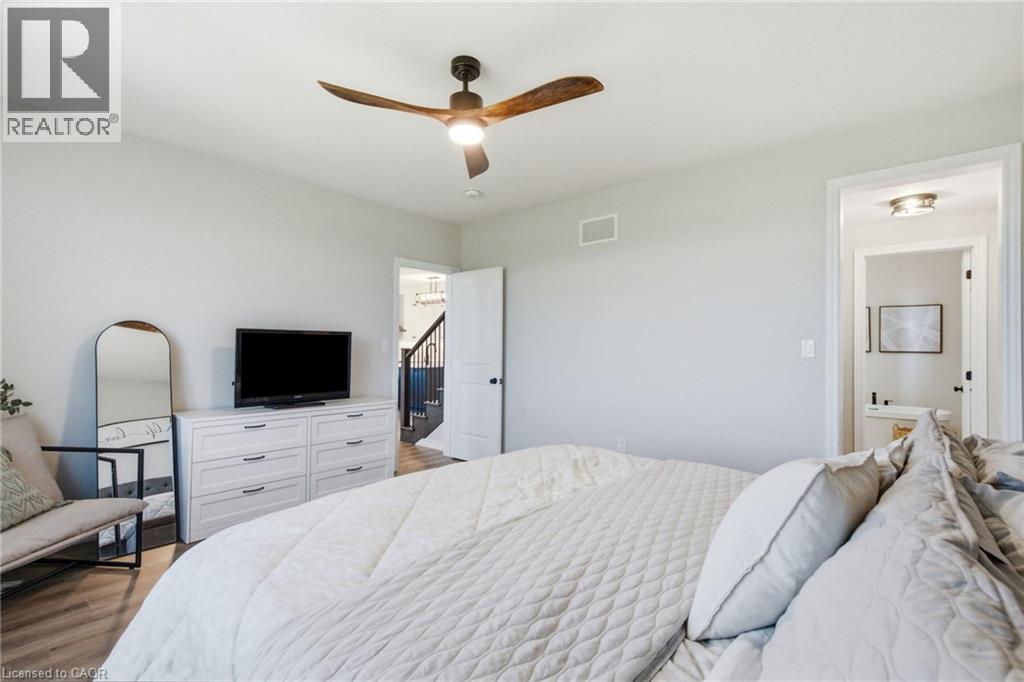 119 Midland Place Property Photo 14