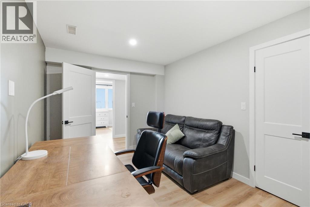 119 Midland Place Property Photo 29