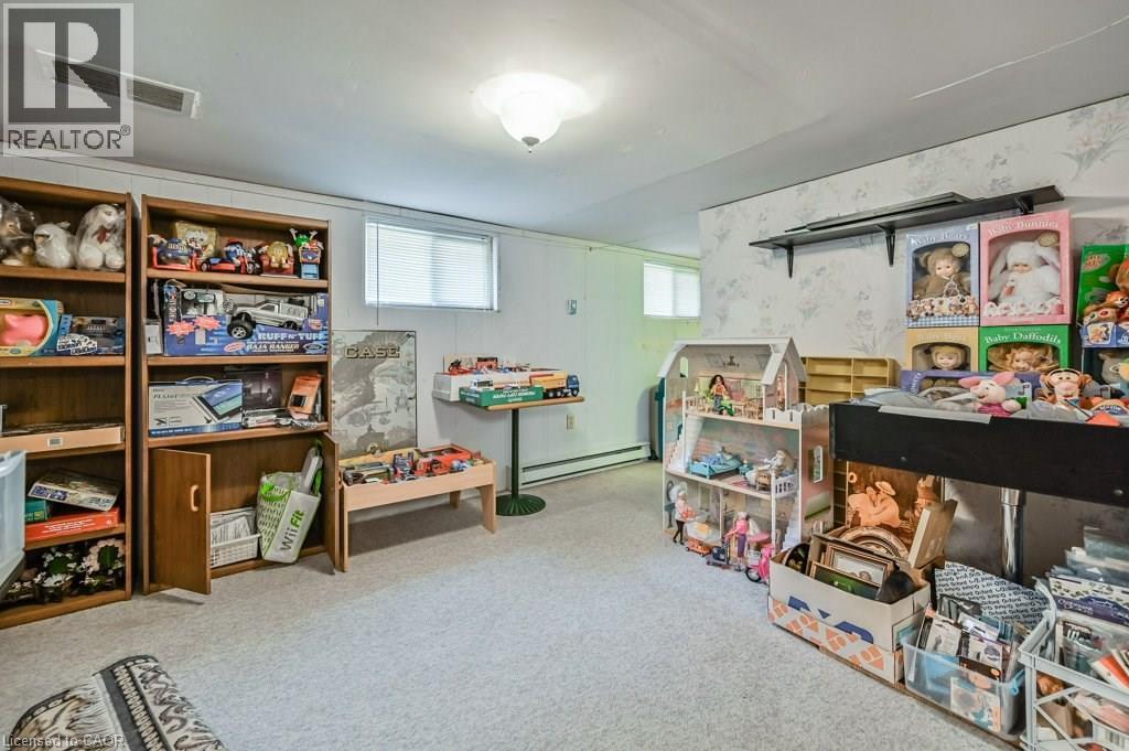 641 Limeridge Road E Property Photo 20