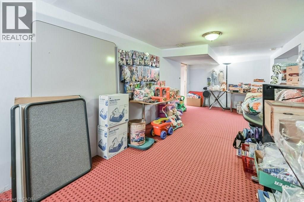 641 Limeridge Road E Property Photo 23