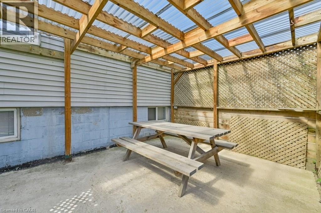 641 Limeridge Road E Property Photo 34