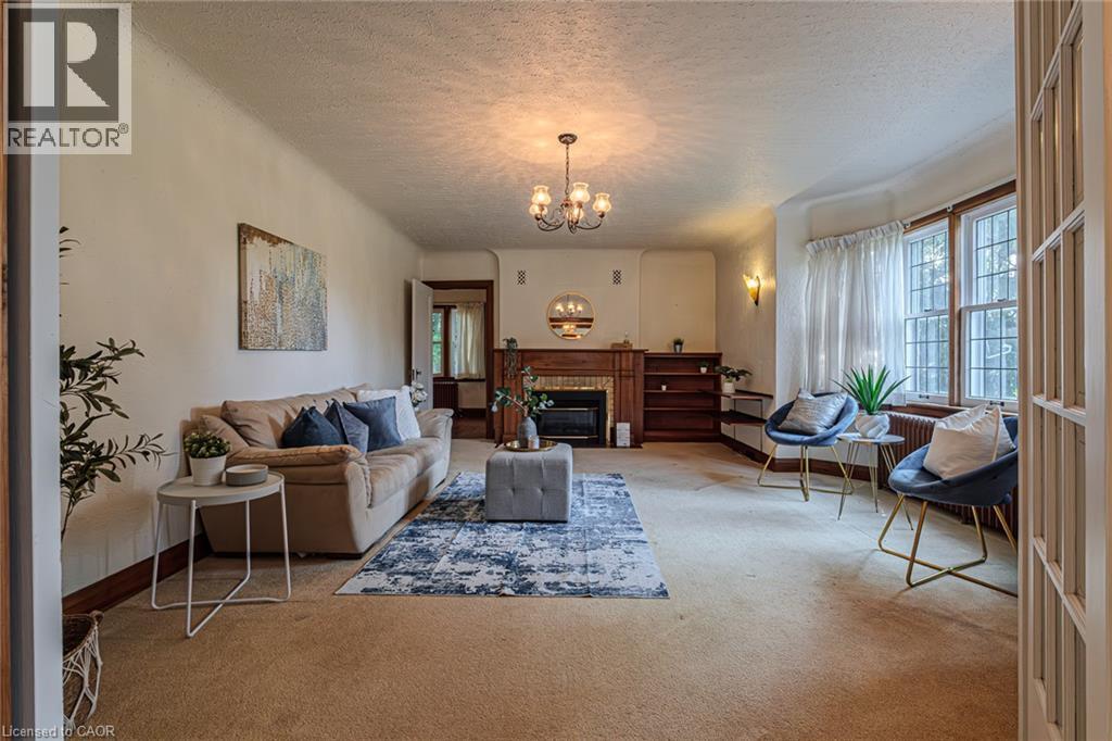 573 Highway 6 Property Photo 4