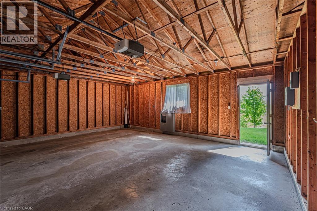 573 Highway 6 Property Photo 40