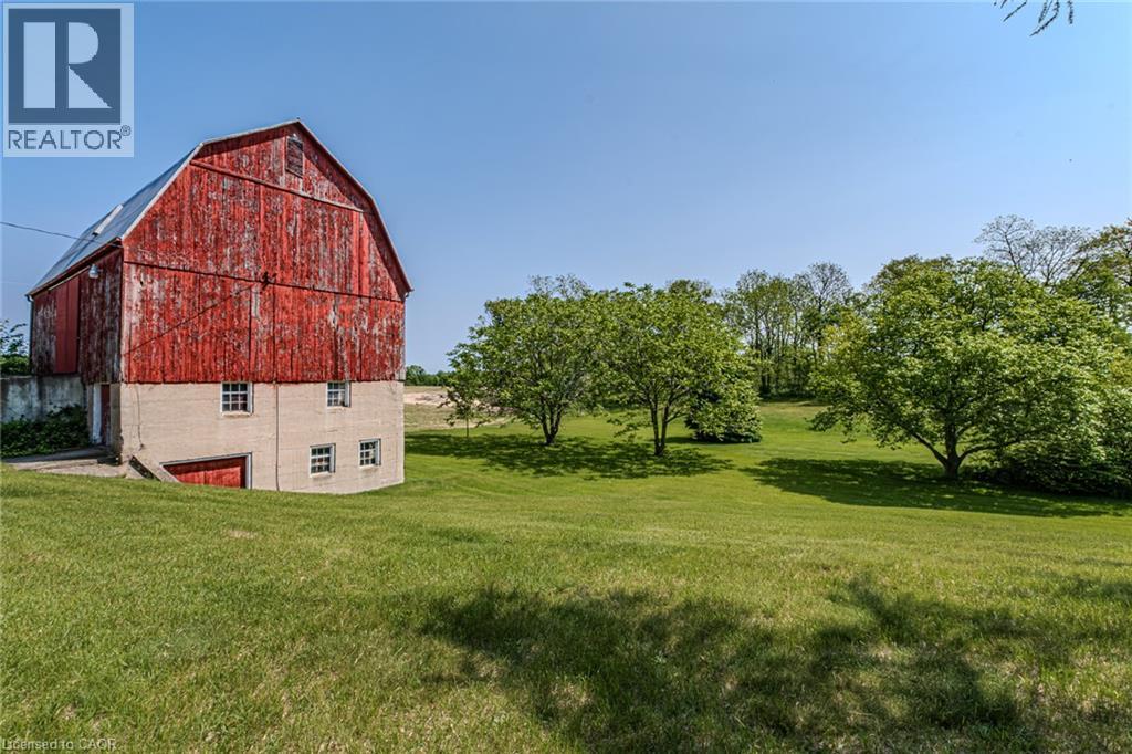 573 Highway 6 Property Photo 44