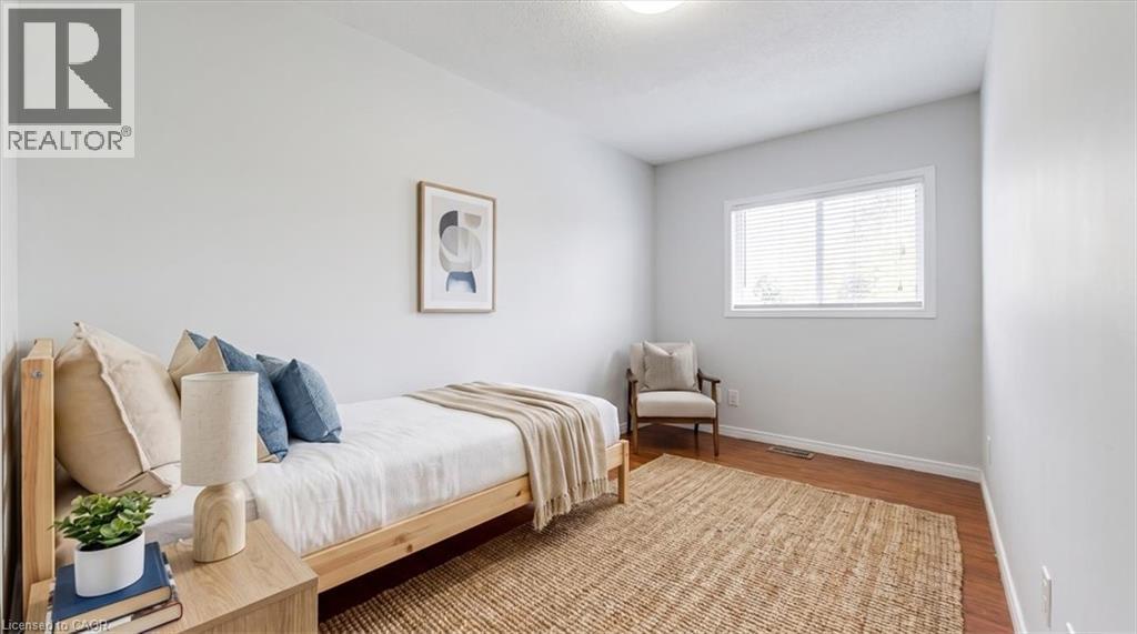 211 Veronica Drive Unit# 8 Property Photo 11