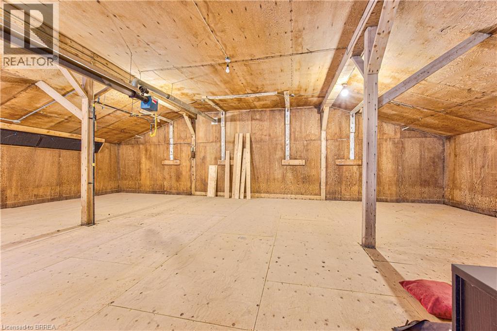 434 Lynden Road Unit# Building #2 Upper #1 Property Photo 8