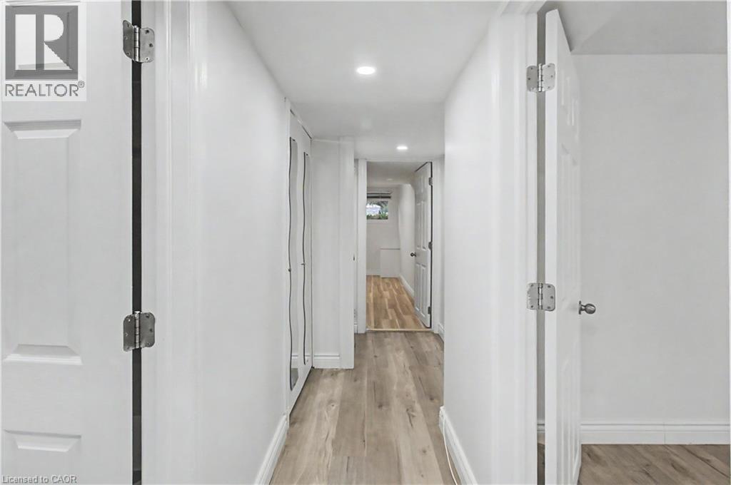 179 Wendover Drive Unit# Lower Unit Property Photo 12