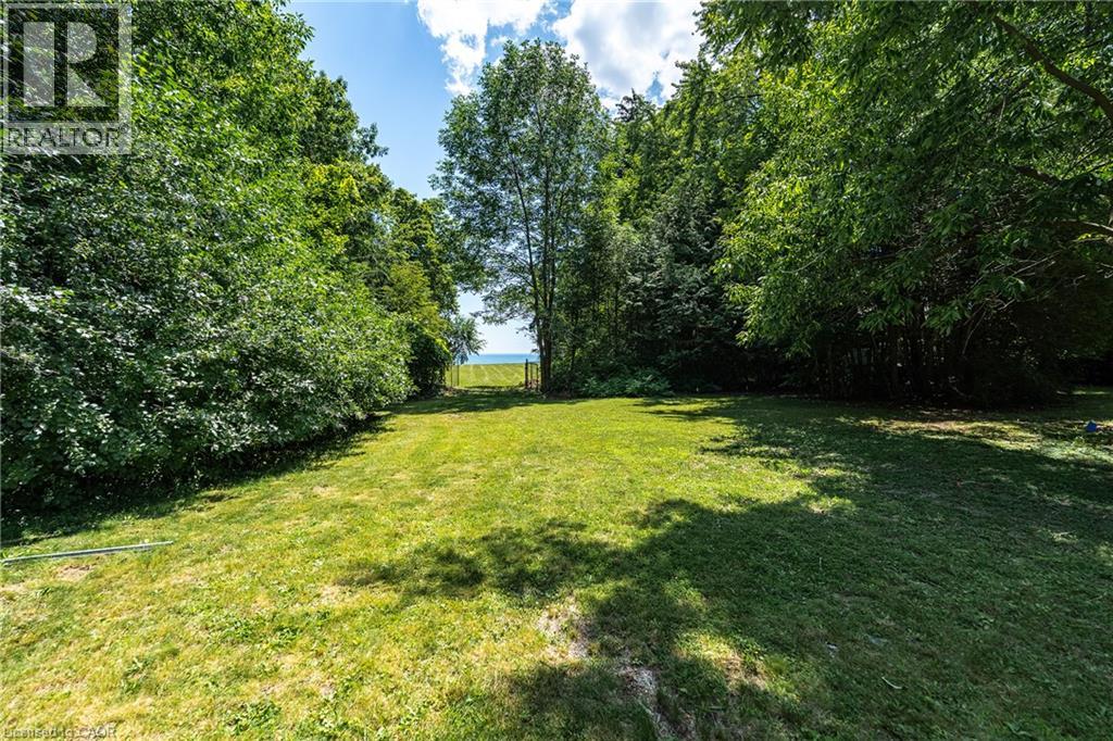 2288 Chancery Lane W Property Photo 6