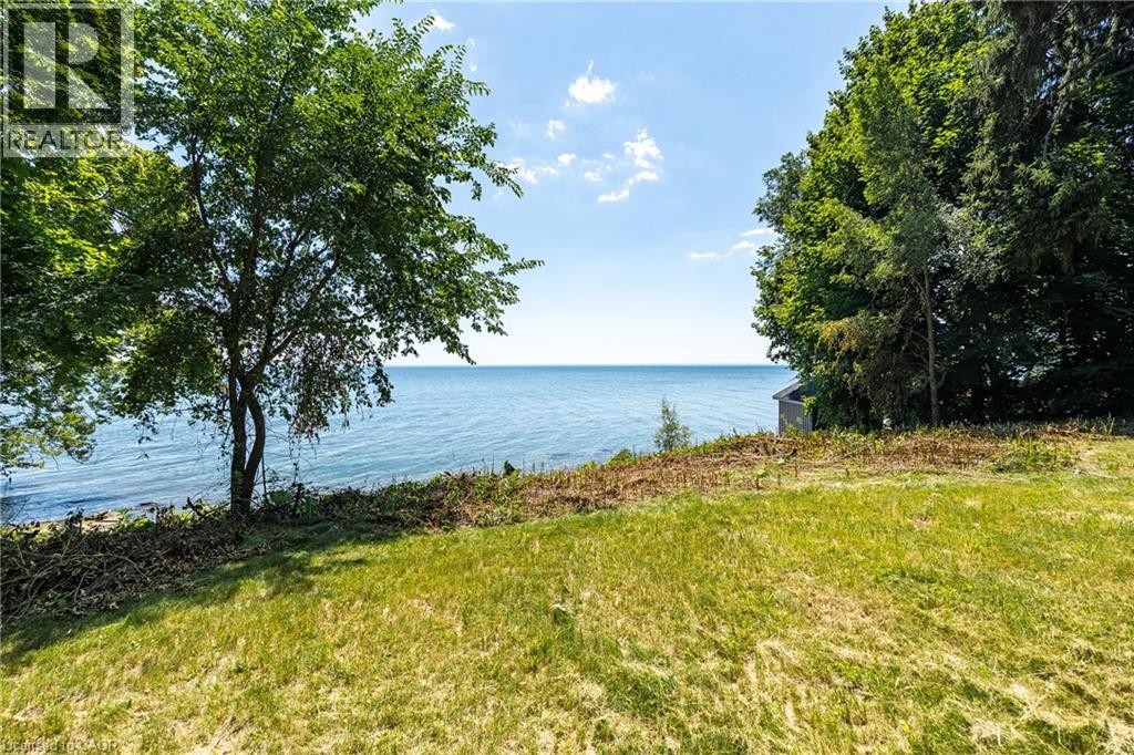 2288 Chancery Lane W Property Photo 10