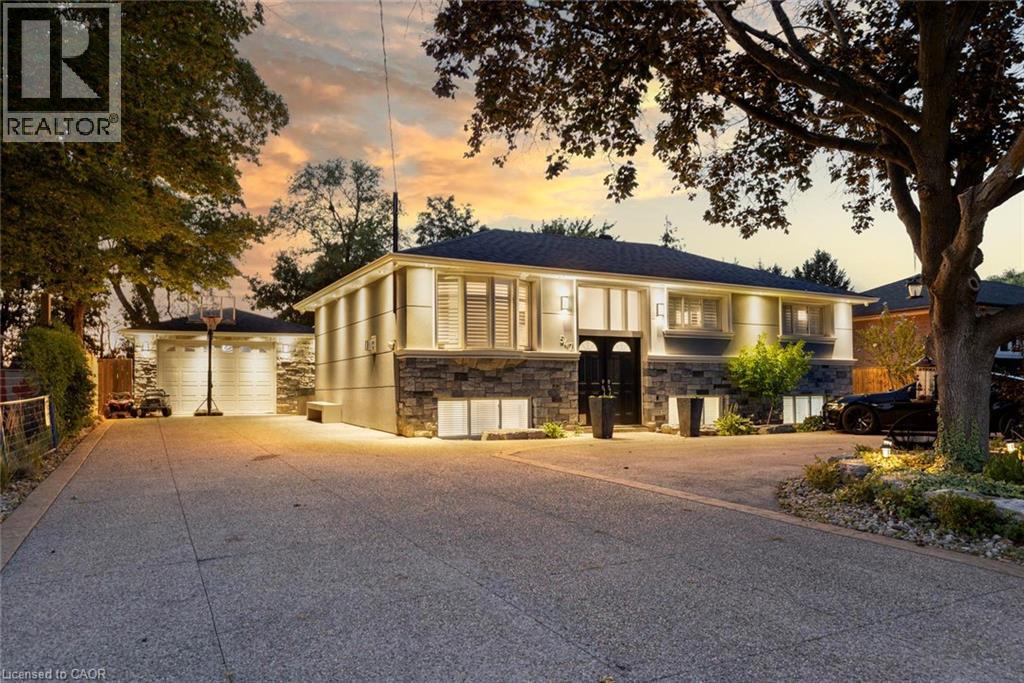 547 Pinegrove Road Property Photo 1