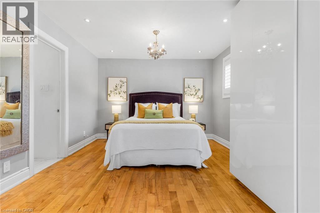 547 Pinegrove Road Property Photo 15