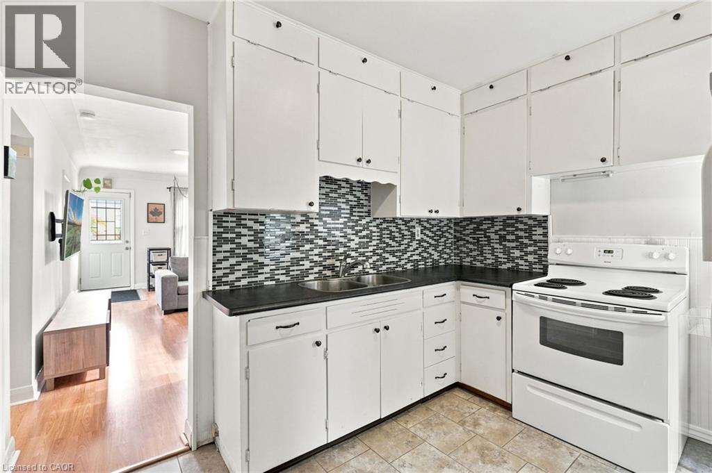 58 Edinburgh Avenue Property Photo 19