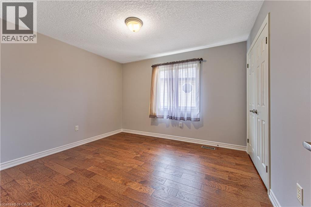 270 Springvalley Crescent Property Photo 31