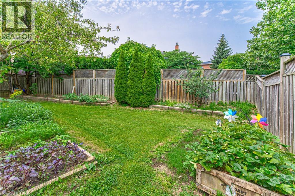 270 Springvalley Crescent Property Photo 42