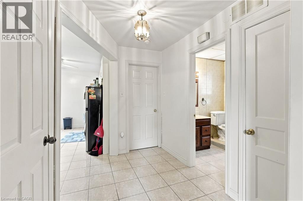 105 Rosemont Avenue Property Photo 12