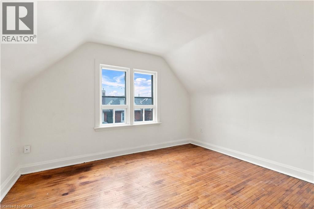 105 Rosemont Avenue Property Photo 22