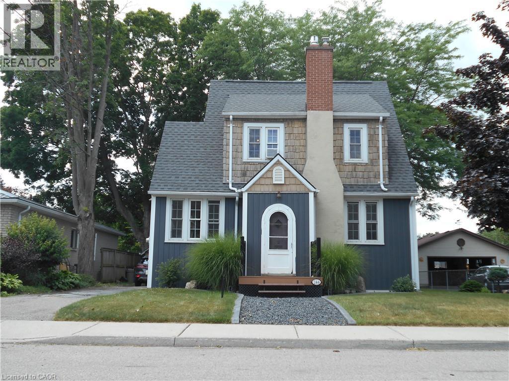 244 KENT Street S Property Photo 1
