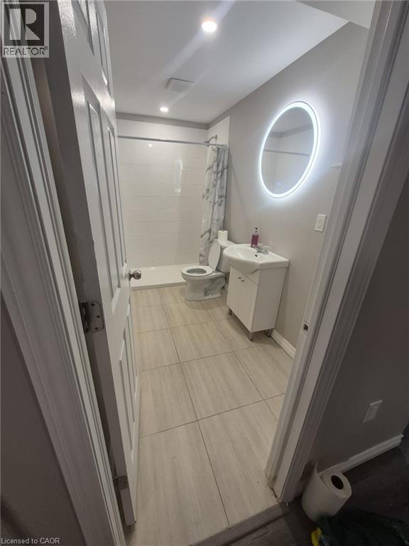 72 Ingleside Drive Unit# Lower Property Photo 4