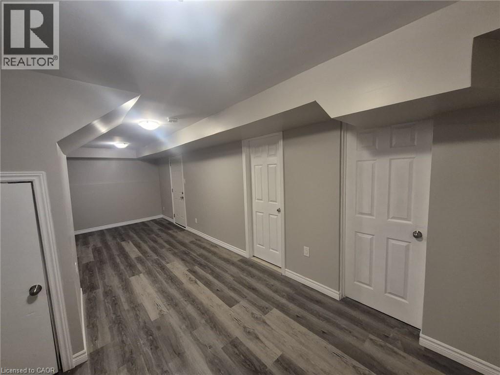 72 Ingleside Drive Unit# Lower Property Photo 15