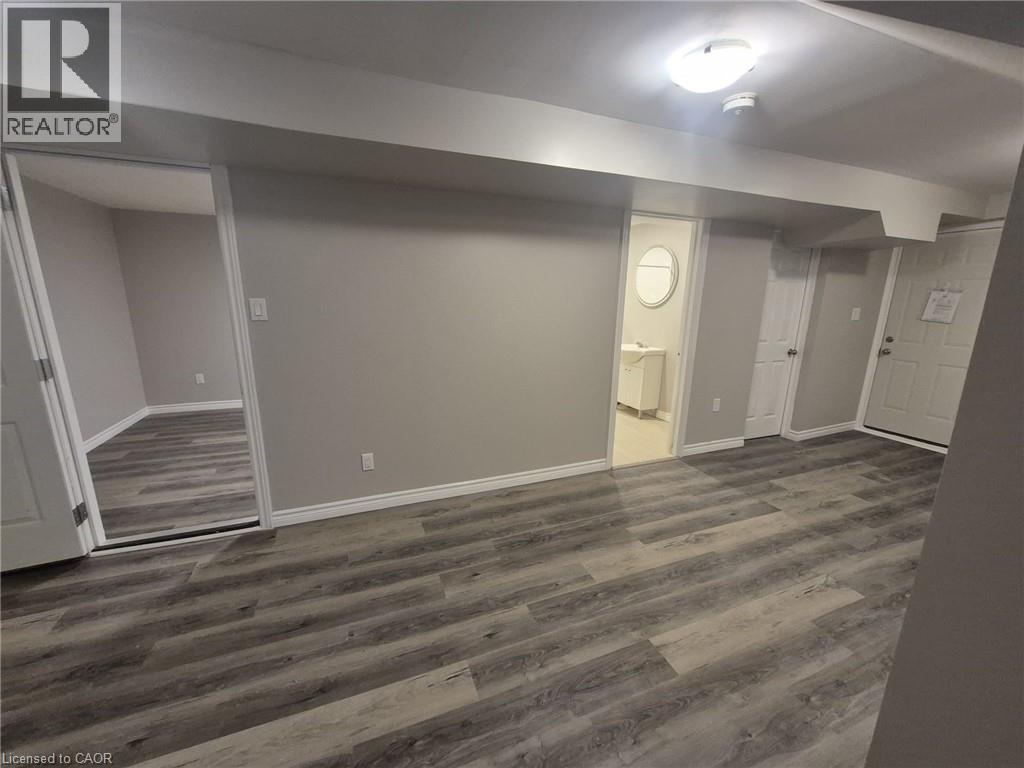 72 Ingleside Drive Unit# Lower Property Photo 19