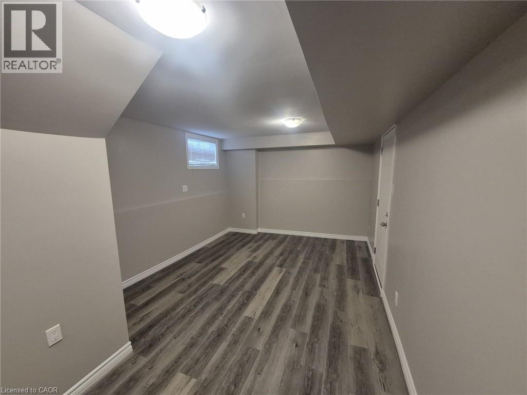 72 Ingleside Drive Unit# Lower Property Photo 21