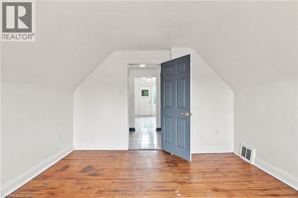 105 Rosemont Avenue Property Photo 20