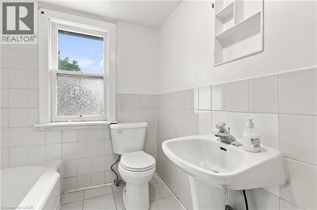 105 Rosemont Avenue Property Photo 24