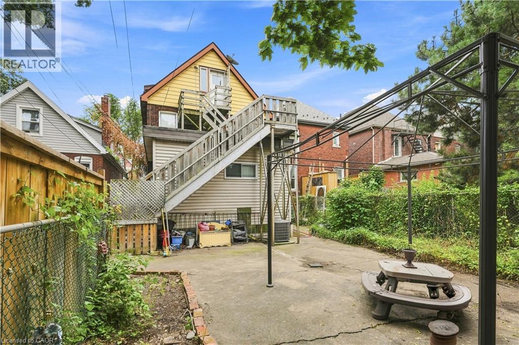 105 Rosemont Avenue Property Photo 26