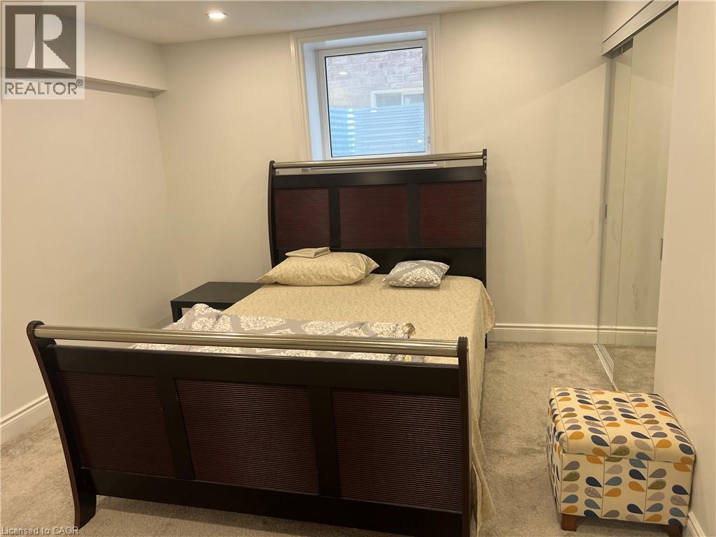 252 Raymond Road Unit# Lower Property Photo 8