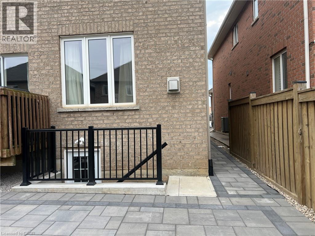 252 Raymond Road Unit# Lower Property Photo 13