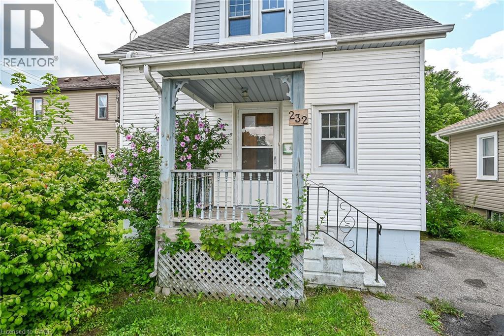 232 Cedar Street Property Photo 4
