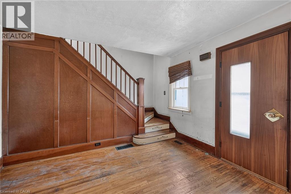 232 Cedar Street Property Photo 5