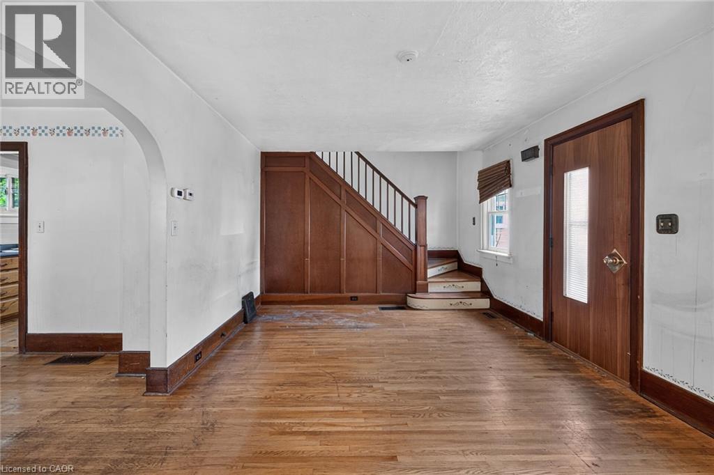 232 Cedar Street Property Photo 7