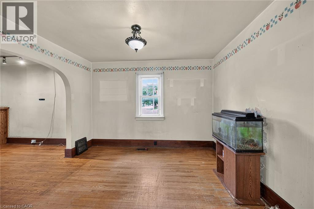 232 Cedar Street Property Photo 10