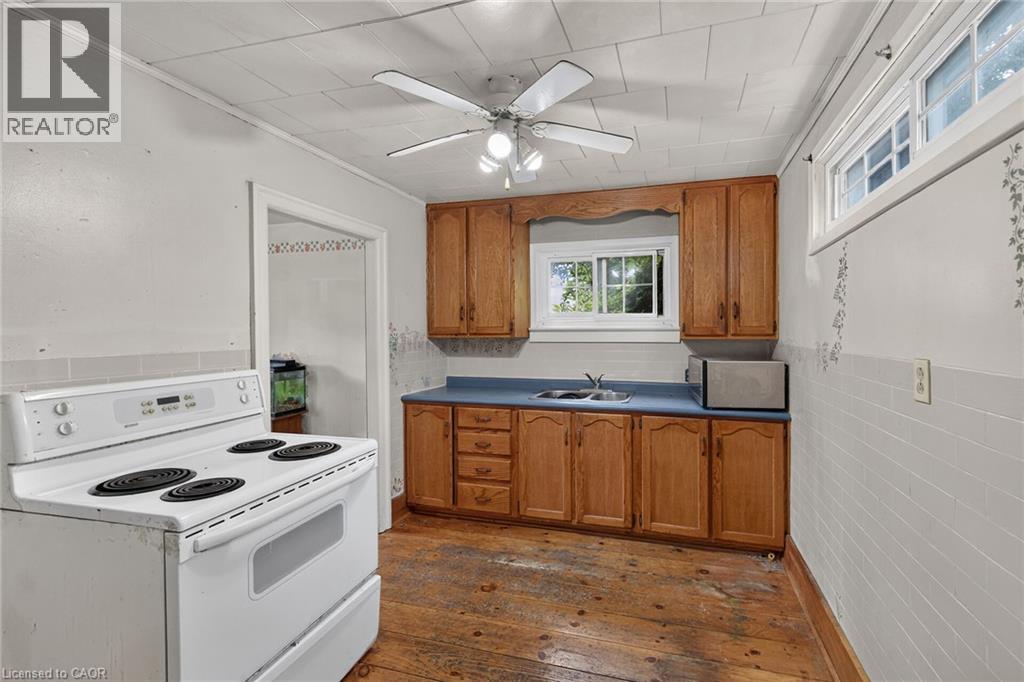 232 Cedar Street Property Photo 13