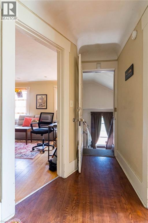 121 Eastbourne Avenue Property Photo 25