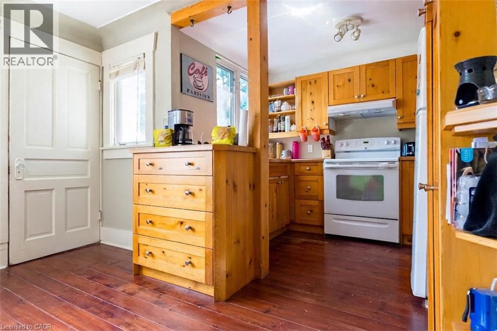 121 Eastbourne Avenue Property Photo 29
