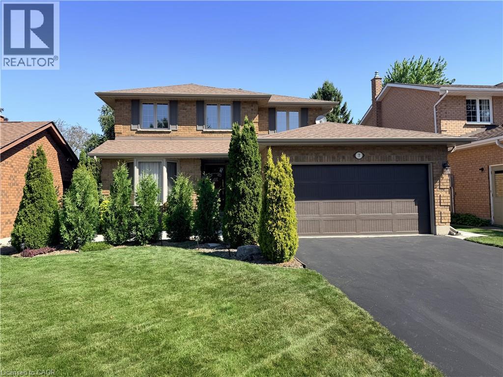 7 MANN Avenue
