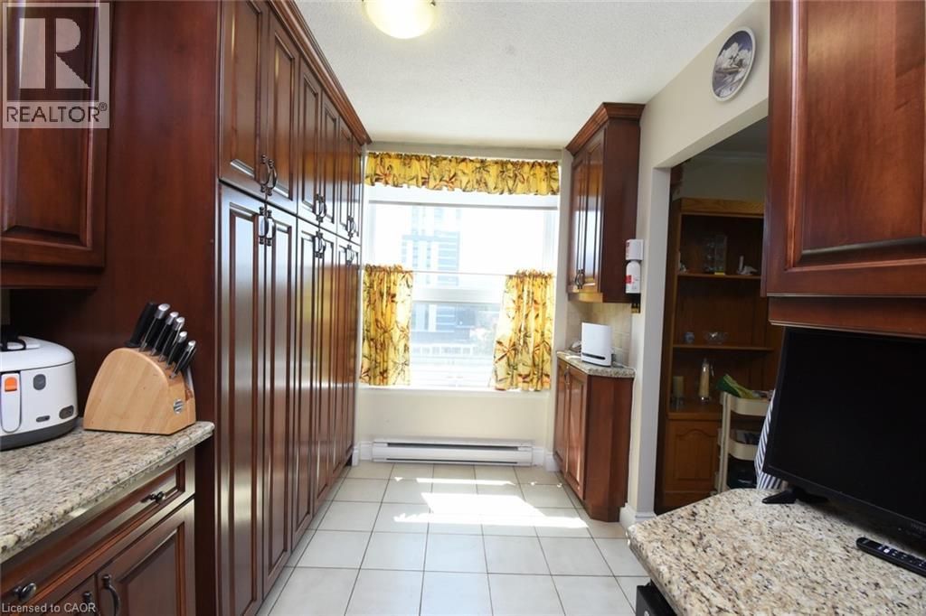 75 Queen Street N Unit# 1204 Property Photo 10