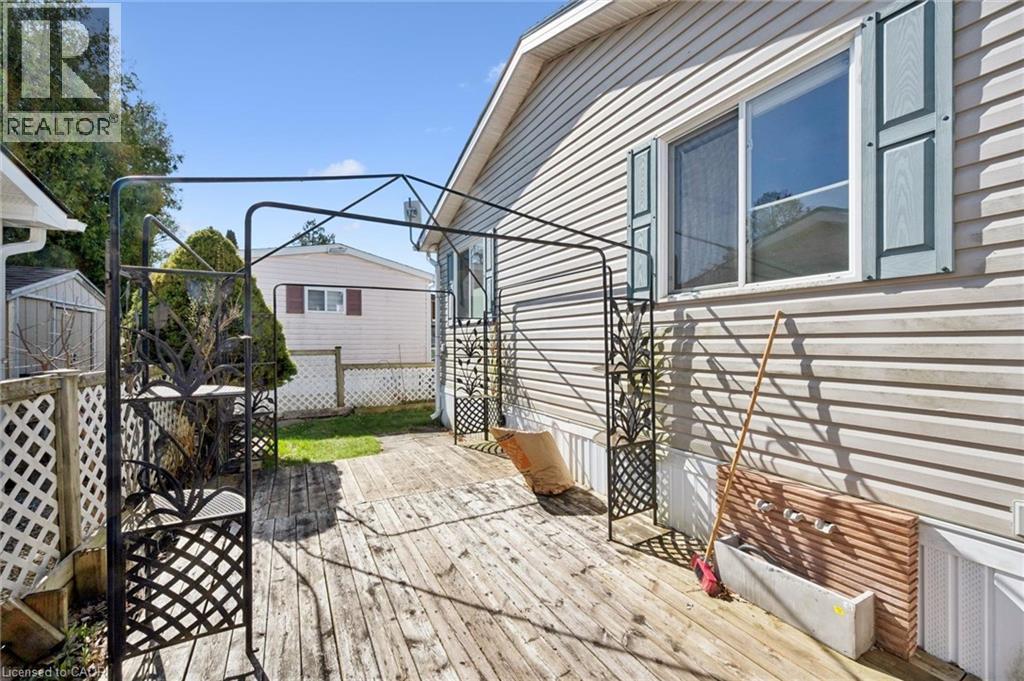 27 Trillium Beach Drive Property Photo 32
