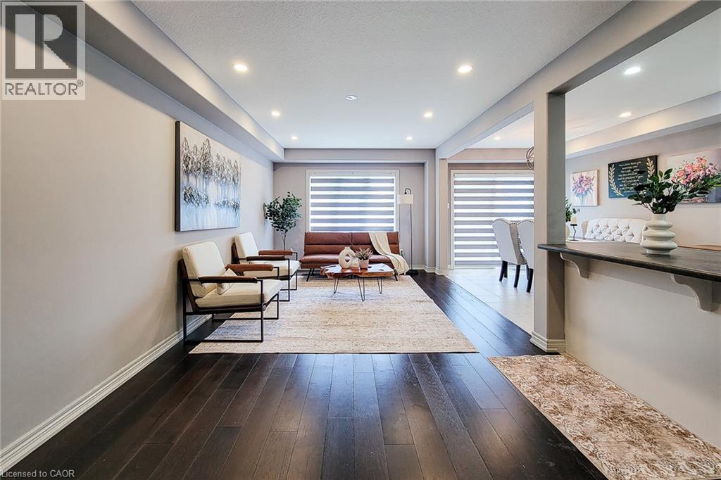 26 Magnificent Way Property Photo 11
