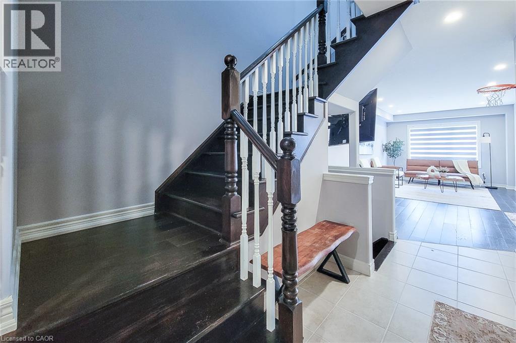 26 Magnificent Way Property Photo 27