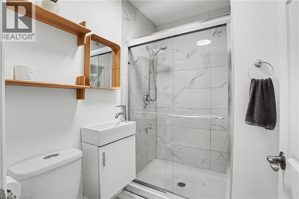 100 Hardale Crescent Property Photo 19