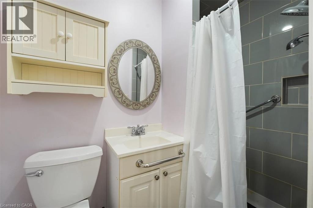 233 Auburn Avenue Property Photo 16