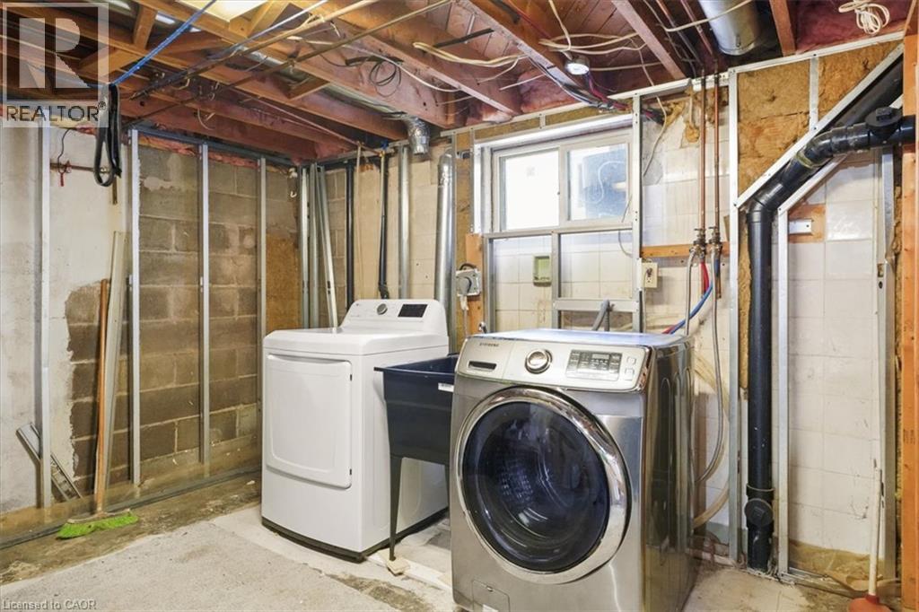 233 Auburn Avenue Property Photo 40