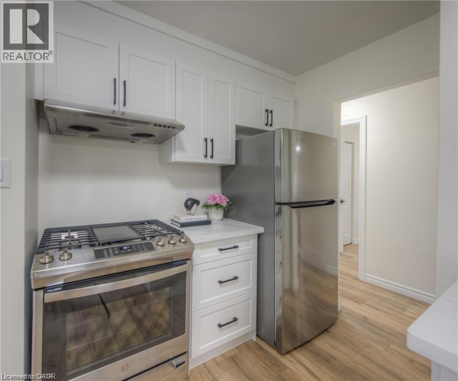 248 Cyrus Street Property Photo 10